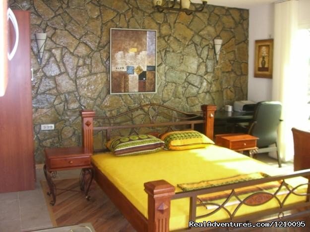 Apartments Tati Ulcinj | Ulcinj, Montenegro | Bed & Breakfasts | Image #1/6 | 