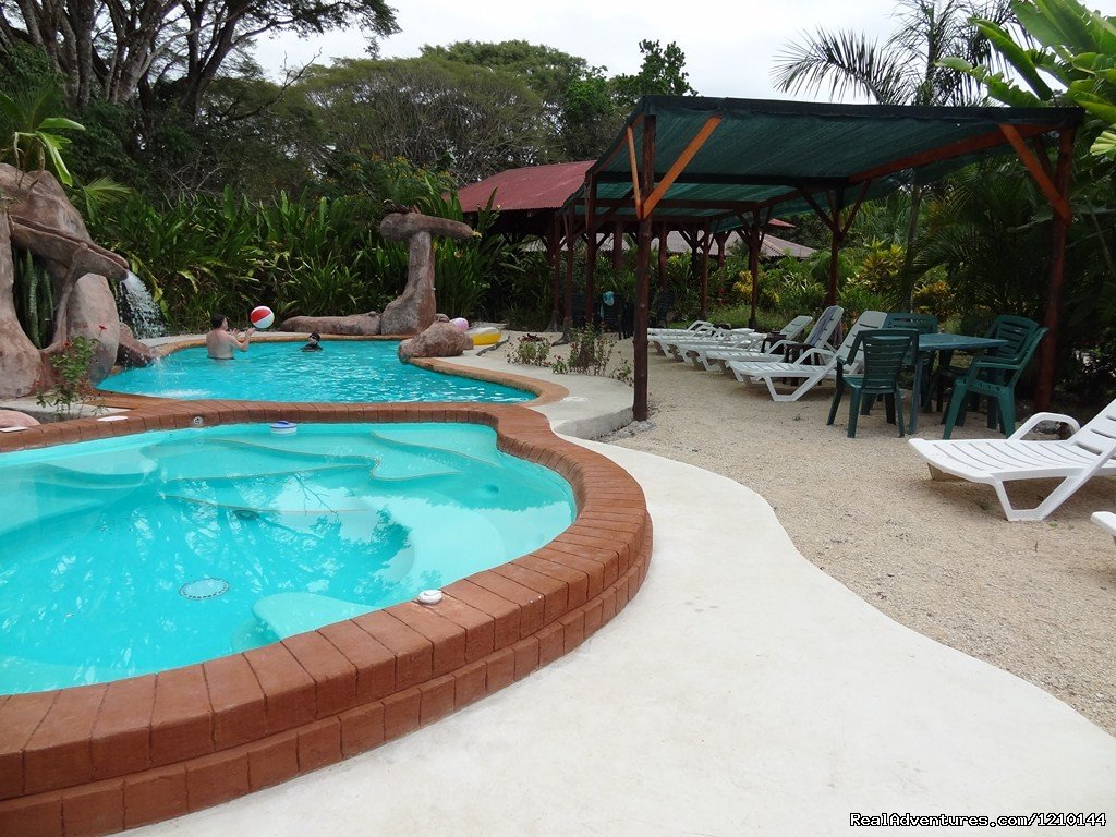 pool, Jacuzzi and poolside beach | Gentle Earth Juice fasting & health food retreats | Cabuya, Costa Rica | Health Spas & Retreats | Image #1/17 | 