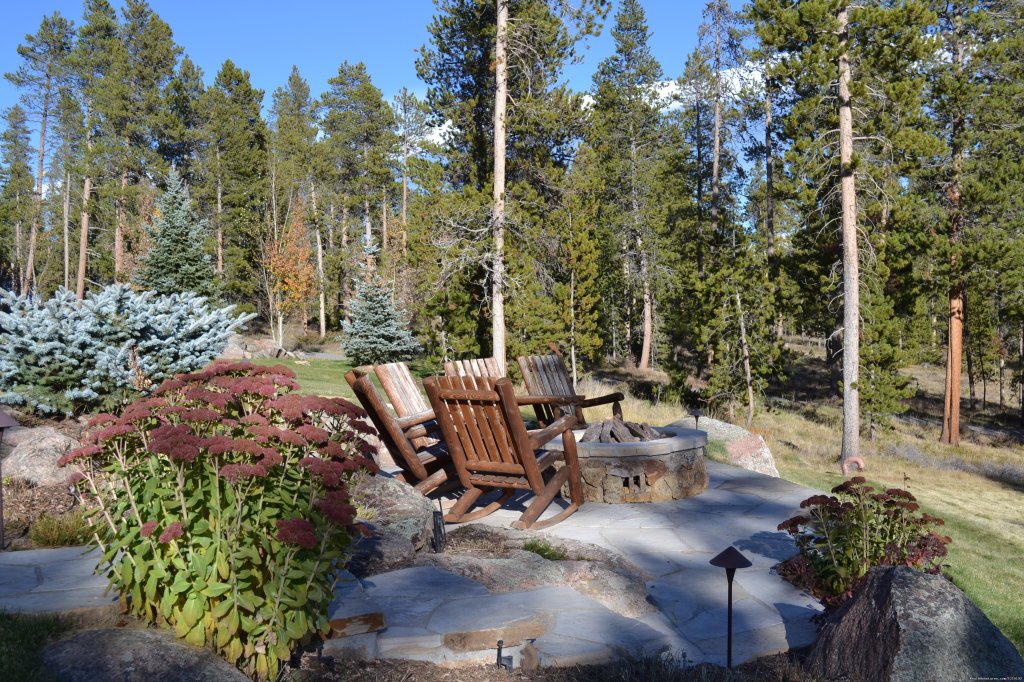 Outdoor firepit | 492 Golf Course Circle Private home | Image #21/24 | 