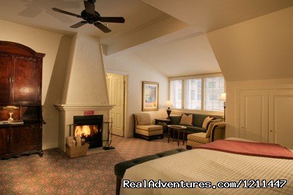 Deluxe Lodge Room | Post Montane Lodge | Image #5/8 | 