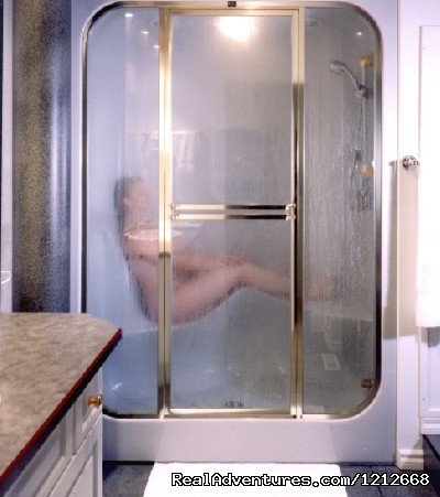 Country Charm Resort - 2-Person Steam Shower | Country Charm Romantic Resort | Image #15/25 | 
