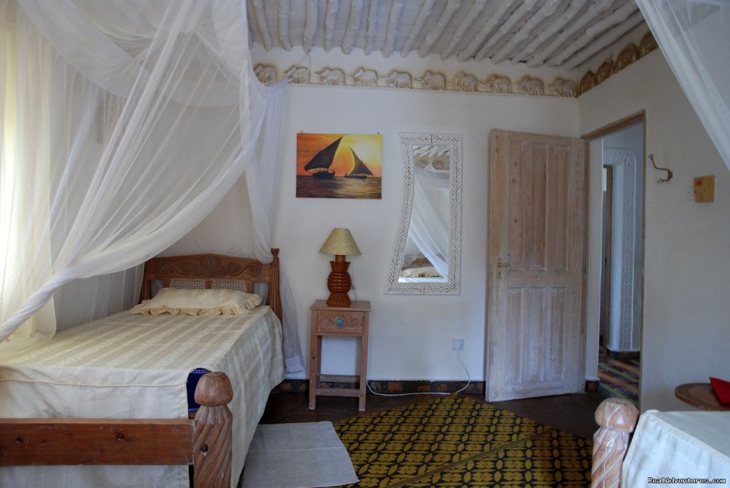 Twin bed room | Charming Villas in Kenya for vacation Holiday rent | Image #8/20 | 