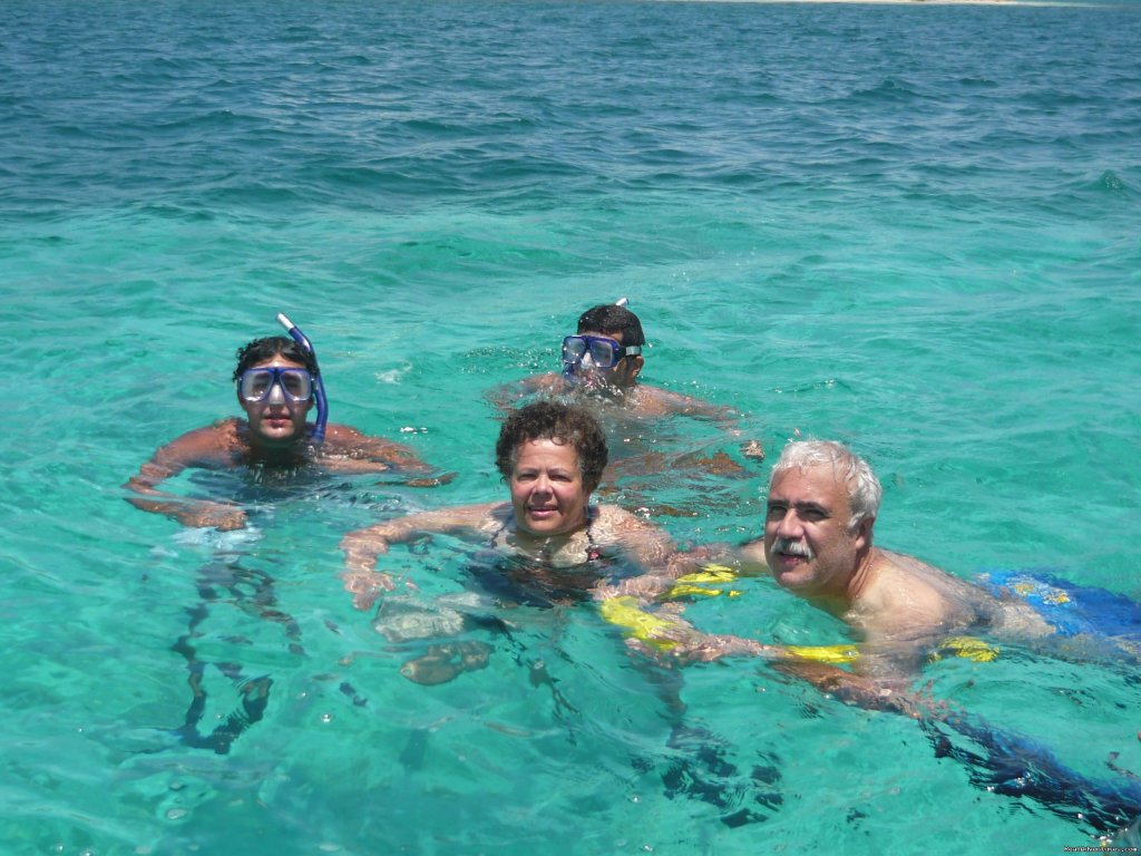 Happy family | Caribbean Images Tours | Image #12/12 | 
