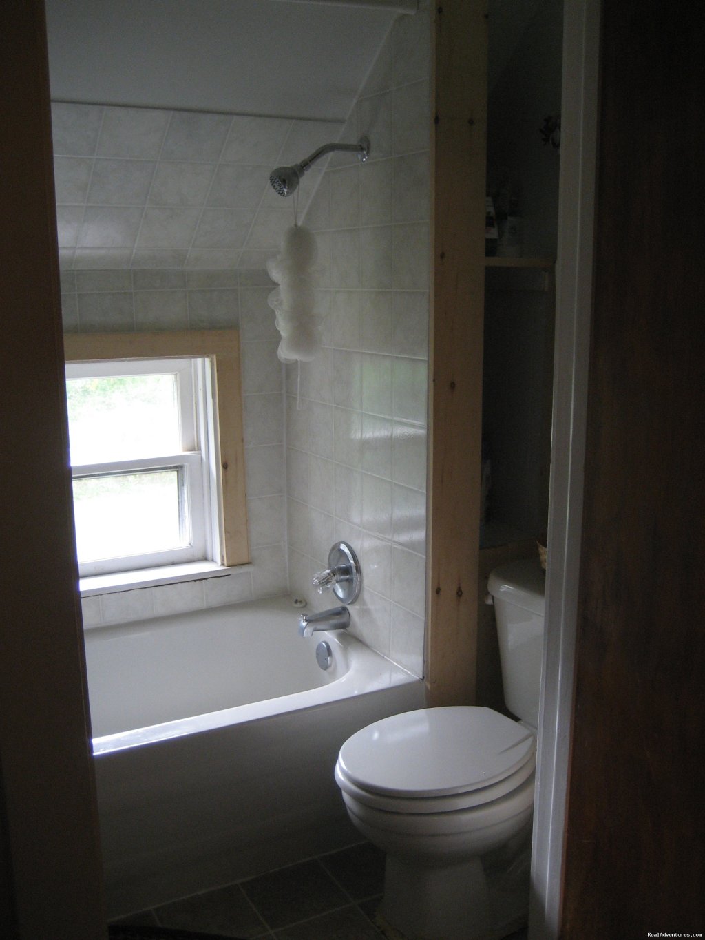 Bathroom | Farmhouse Vacation Rental in Cape Breton | Image #17/21 | 