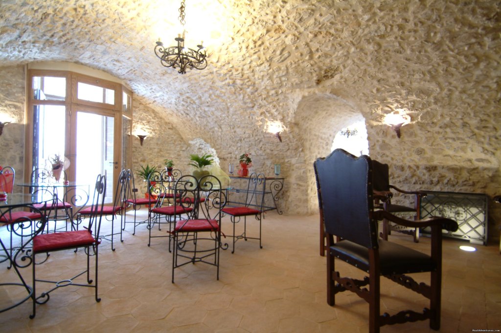 Breakfast Room Lounge | Corte Belvoir Guest House & Romantic Inn | Image #7/25 | 