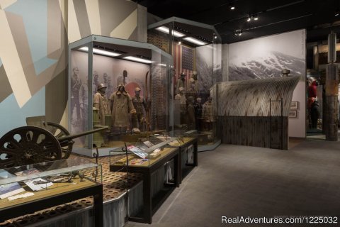 Exhibits on Alaska's Major Role in World War II