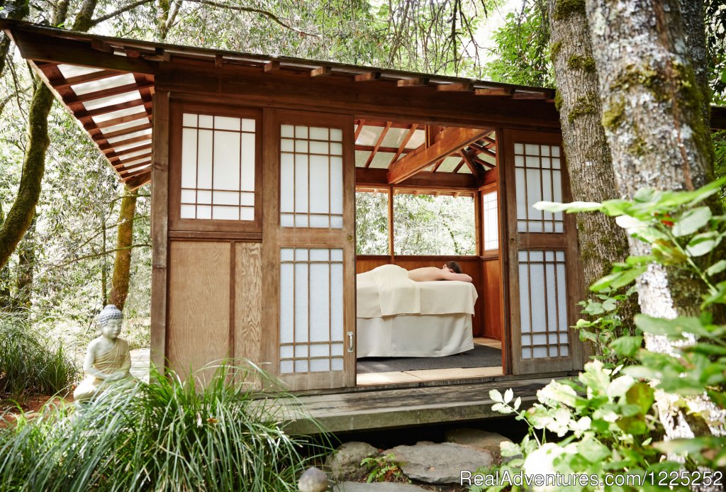 Secluded Creek Side Pagodas | Osmosis Day Spa Sanctuary | Image #9/10 | 
