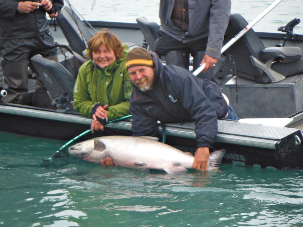 Kenai King | Salmon fishing in Alaska with Eric Loomis Fishing | Soldotna, Alaska  | Fishing Trips | Image #1/13 | 