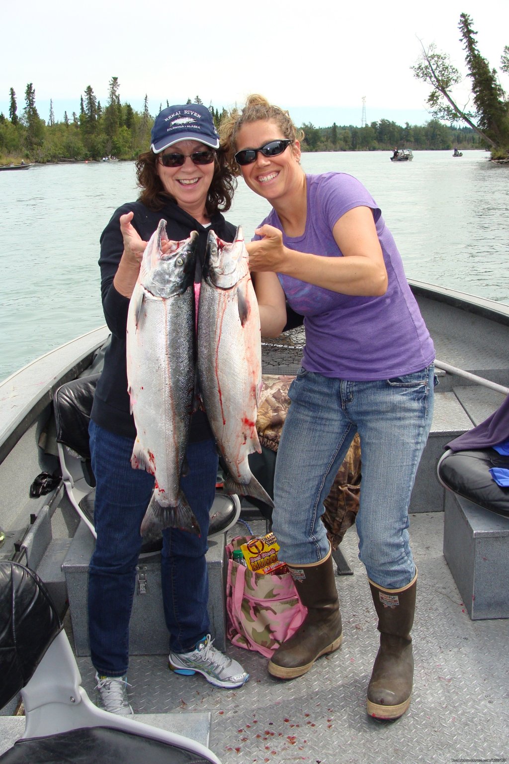 Kenai Silvers | Salmon fishing in Alaska with Eric Loomis Fishing | Image #3/13 | 