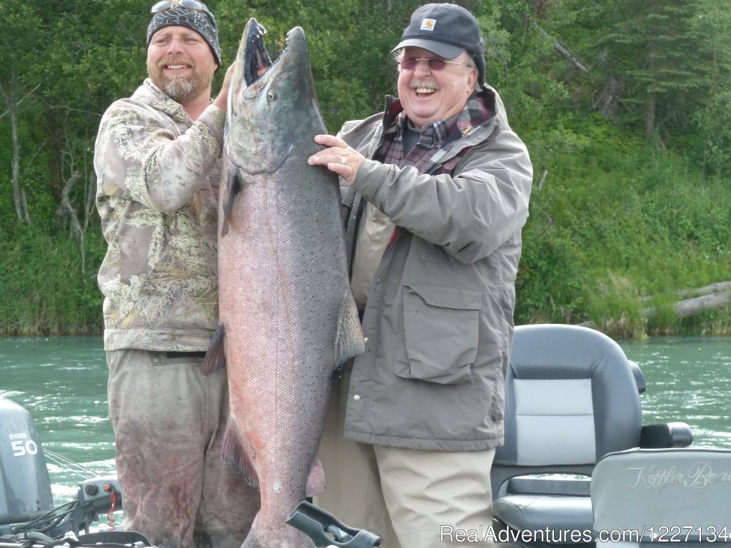 Salmon fishing in Alaska with Eric Loomis Fishing | Image #8/13 | 