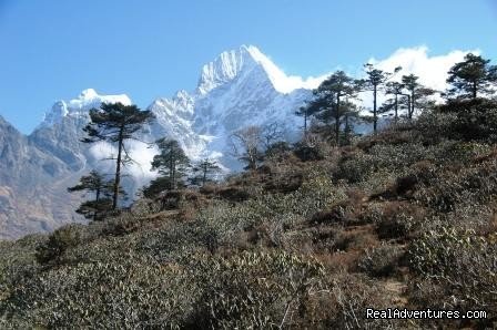 Mt thamserku | Everest Base Camp Trek | Image #3/6 | 