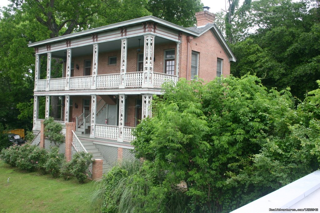 The Galleries Building  | Corners Mansion Inn  A Romantic Getaway | Image #16/19 | 