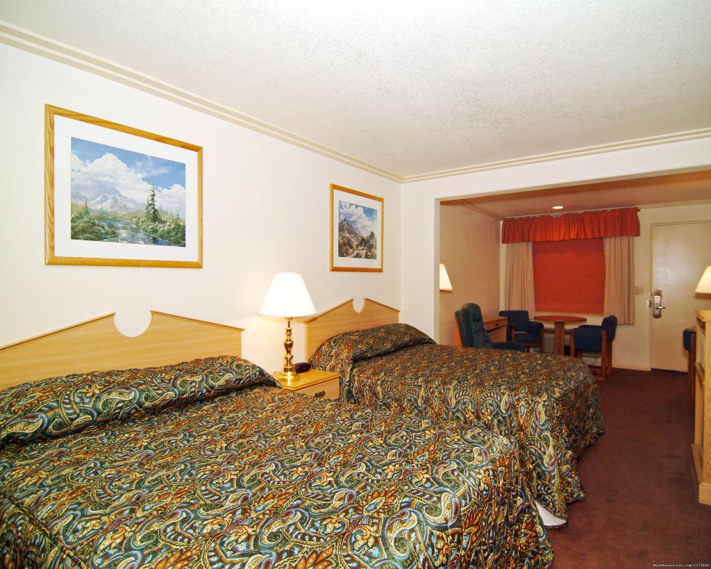 Standard room | Rodeway Inn & Suites Pronghorn Lodge | Image #7/13 | 