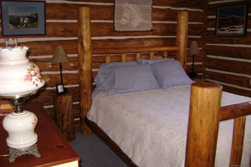Outlaw Cabins Cabins | Image #3/11 | 