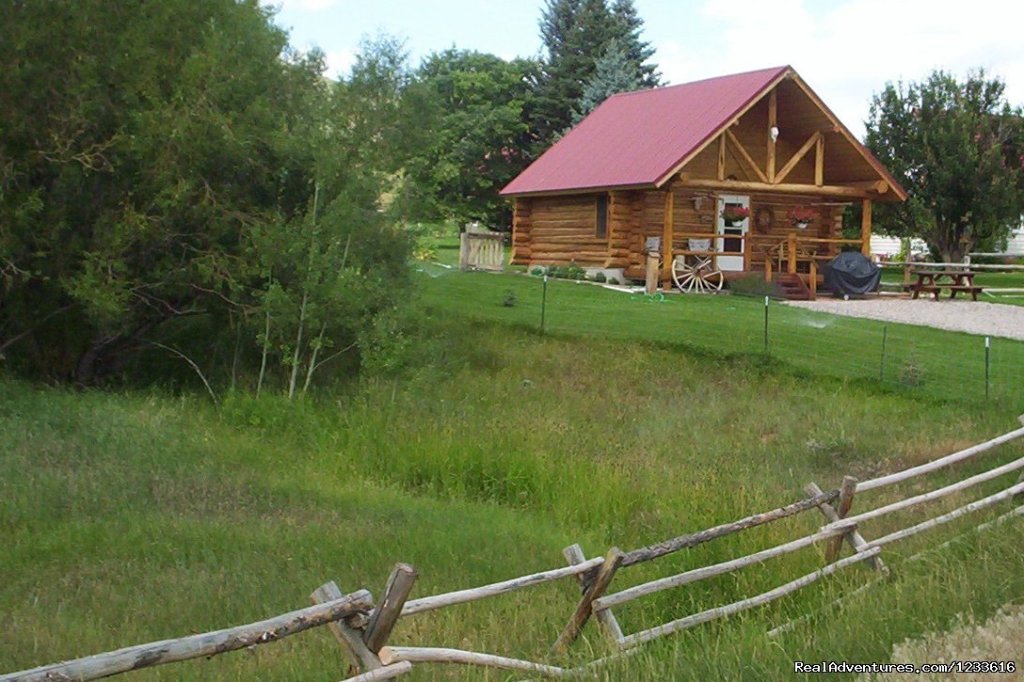 Outlaw Cabins Cabins | Lander, Wyoming  | Hotels & Resorts | Image #1/11 | 