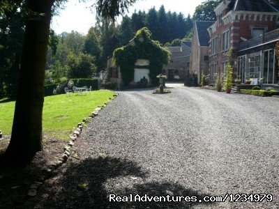 Approach to the house | Peaceful Secluded Getaway at L Etang du Wayot | Image #16/20 | 