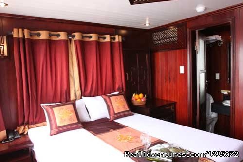 Deluxe room on halong bay boat | Hanoi Phoenix Hotel:The best budget Hotel in Hanoi | Image #8/9 | 