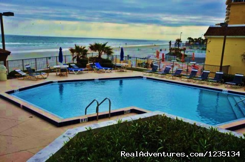 Dream Vacation Ocean Side Condo, Daytona Beach Outside Pool
