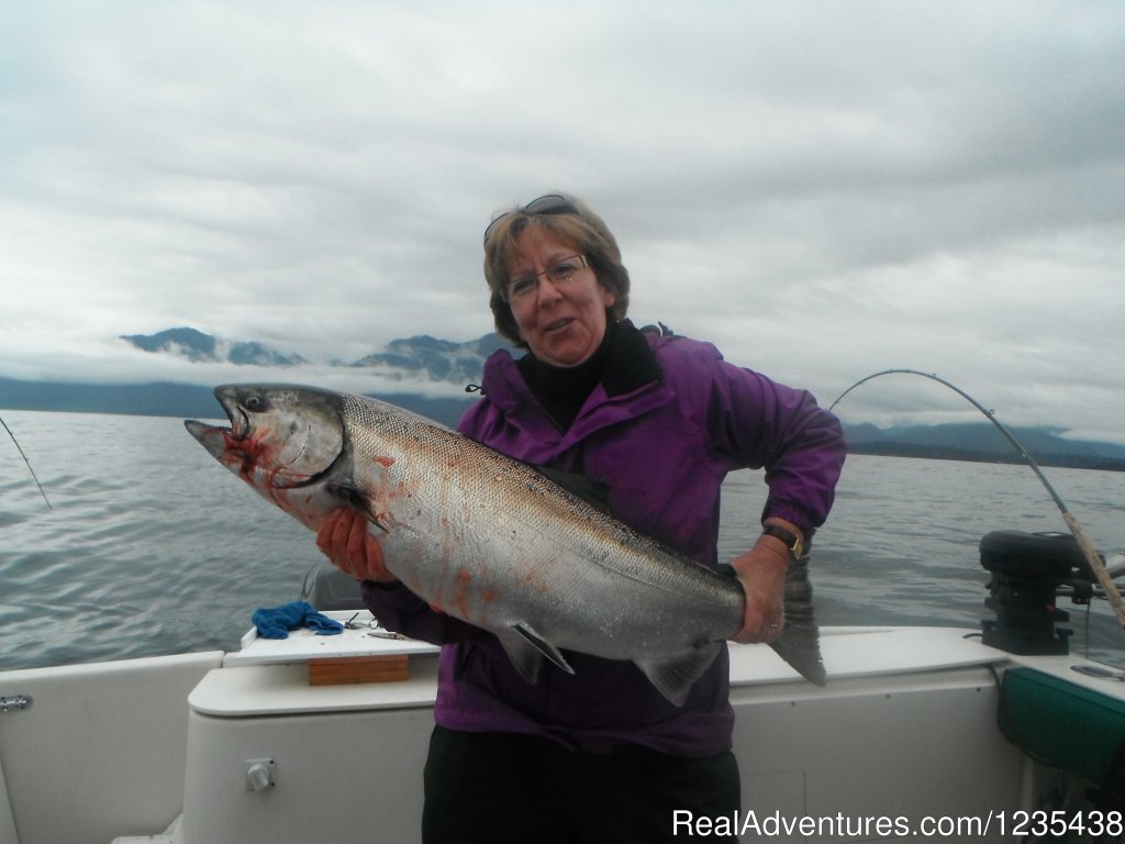 Vancouver Island fishing Lodge and charters | Image #3/5 | 