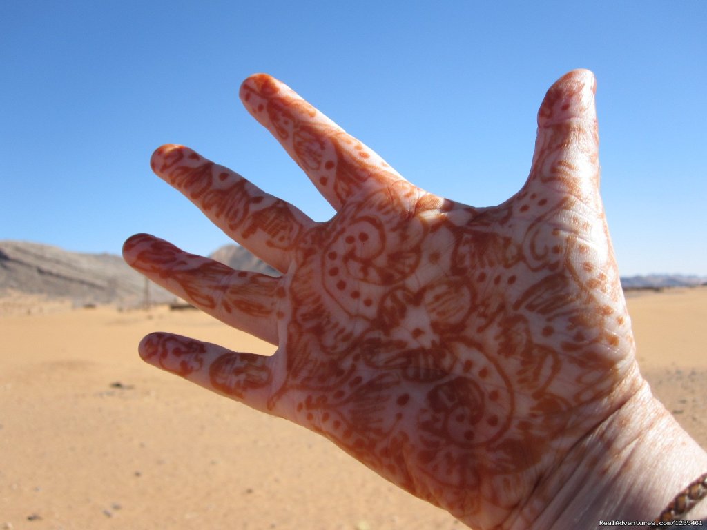 Traditional Henna Hand Decoration | Real Morocco Tours | Image #18/21 | 