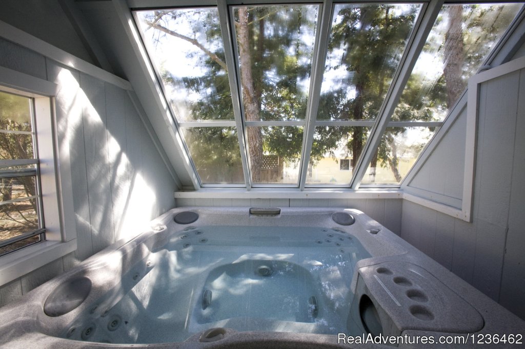 The Water Tower hot tub | Wine Country Cottages/Healdsburg w/hot tubs | Image #4/6 | 