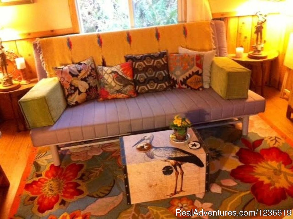 Interior | Purple Cottage Studio With Hot Tub On Whidbey | Image #2/7 | 