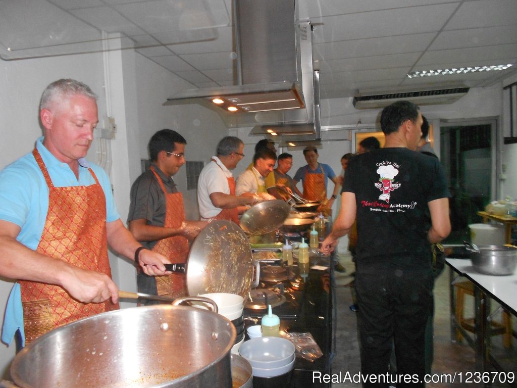 Time to Cook Like a Thai | Learn to Cook Thai in Bangkok | Image #3/10 | 