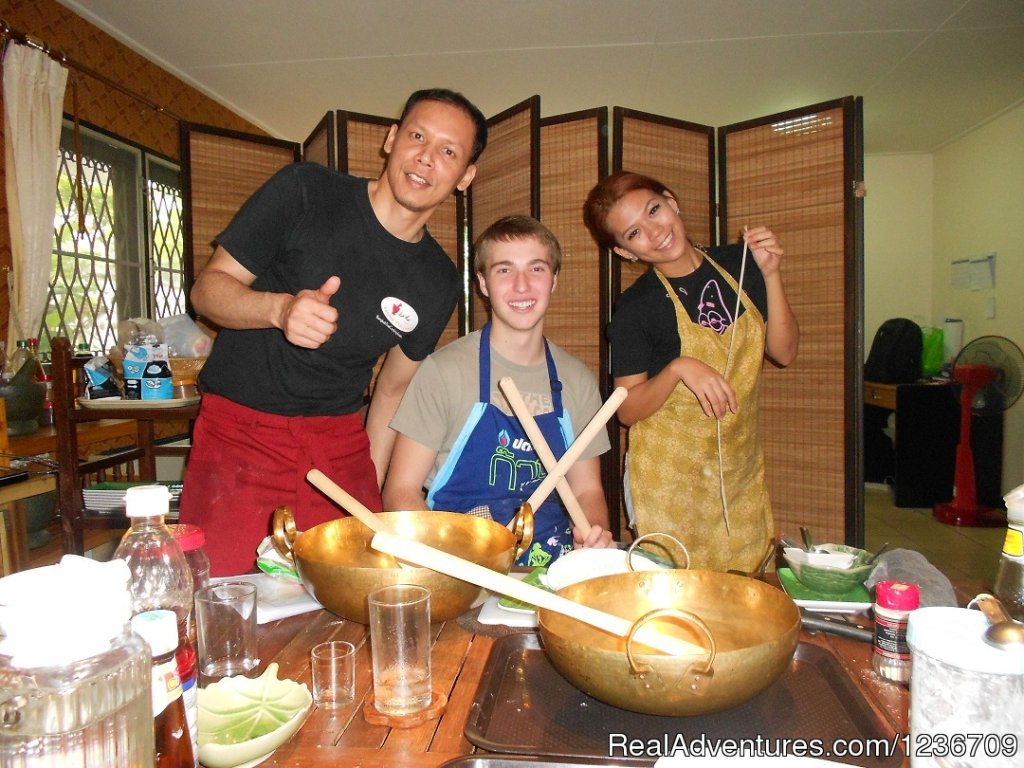 Fun While Learning to Cook Like a Thai | Learn to Cook Thai in Bangkok | Image #7/10 | 