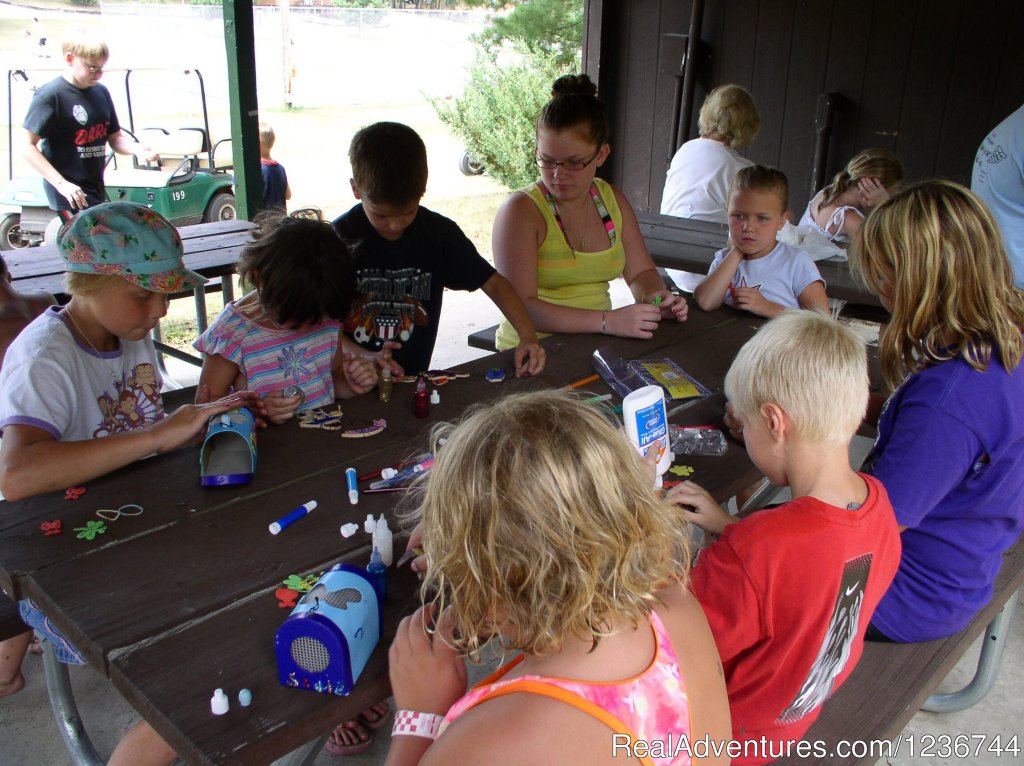 Crafts for Kids | Arrowhead Resort Campground | Image #4/14 | 
