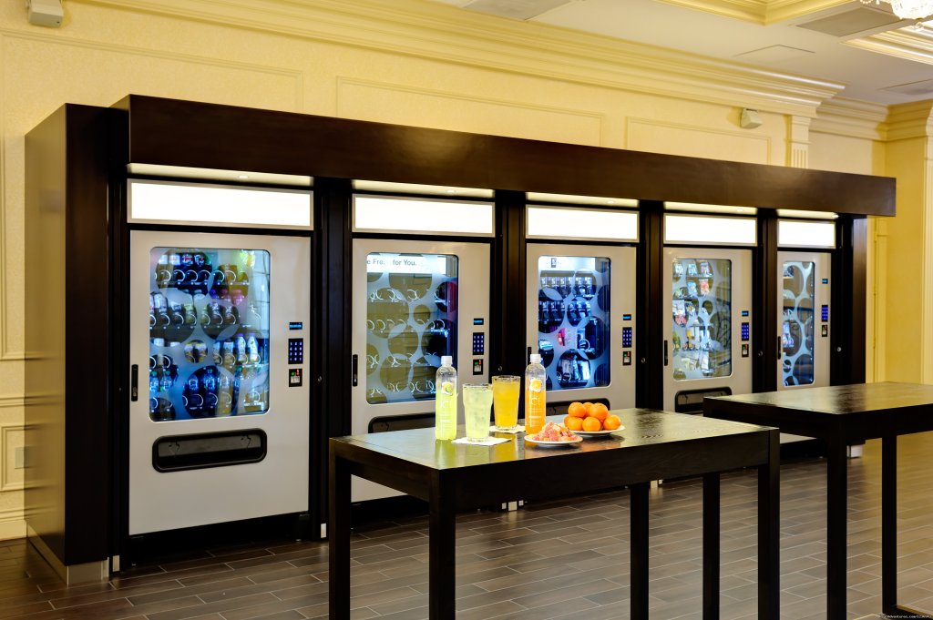 Convenient Self-Serve Snack and Office Supply Vending | Your Success Matters at the Crowne Plaza Portland | Image #4/10 | 