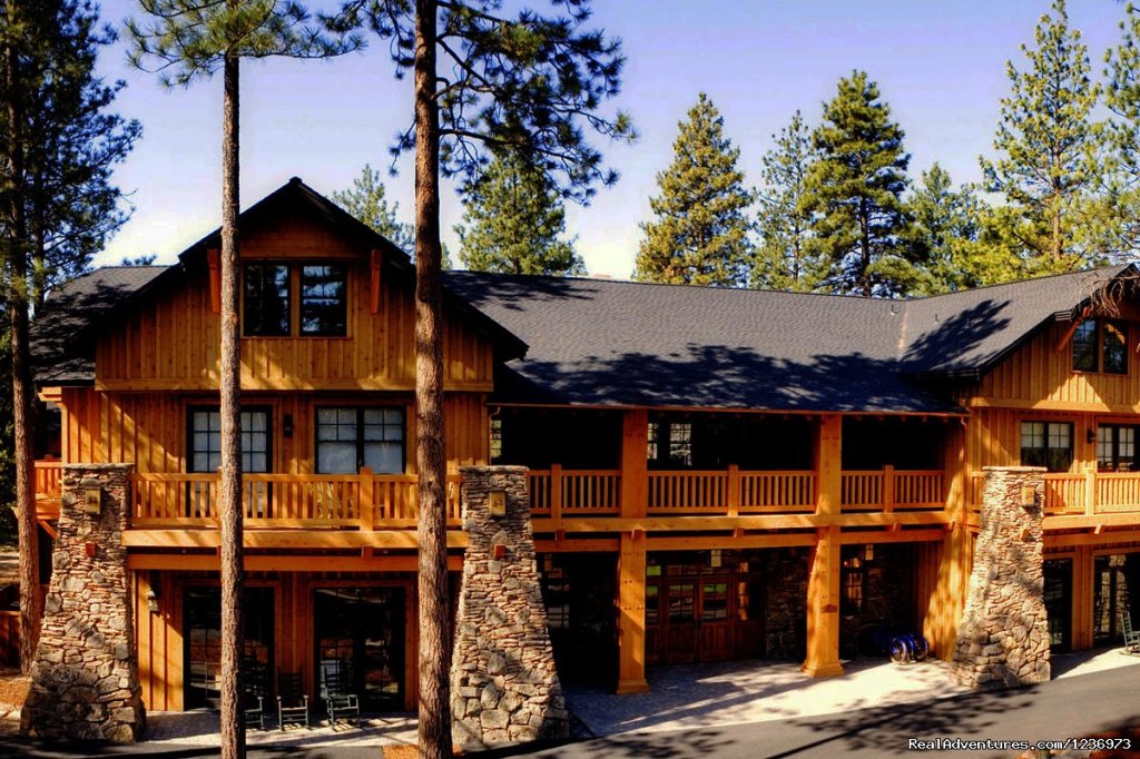 Lodge | FivePine Lodge & Conference Center | Image #2/8 | 