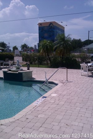 Rodeway Inn & Suites | Key Largo, Florida | Hotels & Resorts