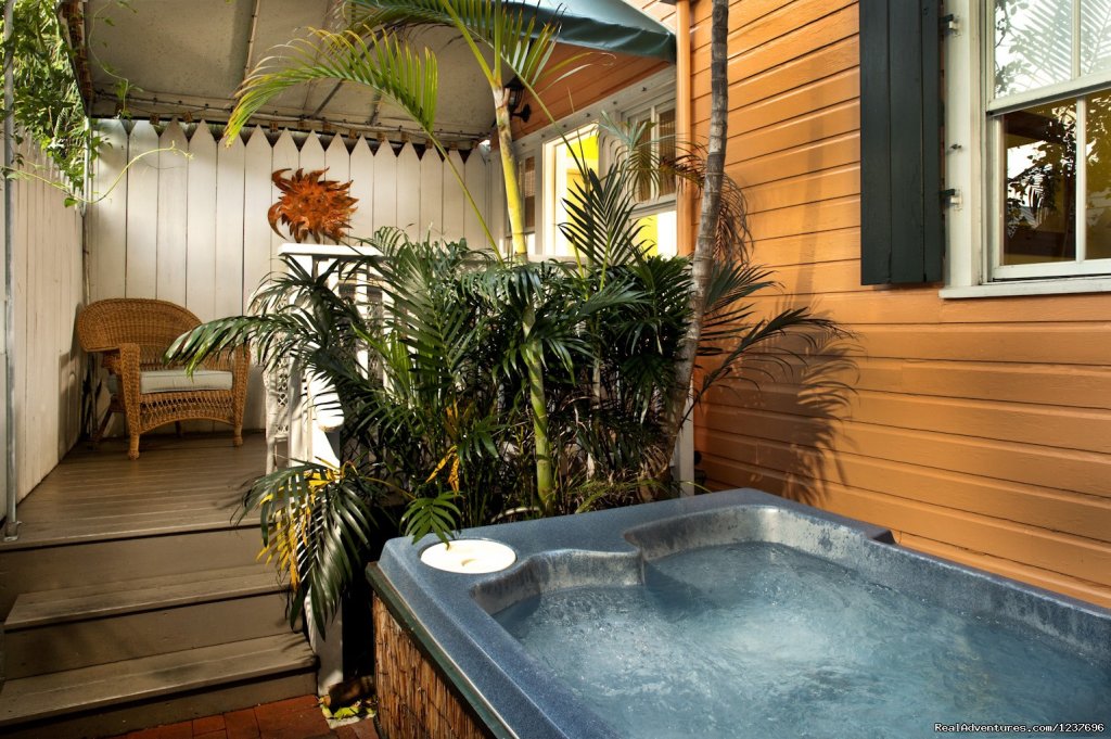 Tropical Inn, Pineapple Hideaway | Most Romantic Inn in Key West | Image #20/23 | 
