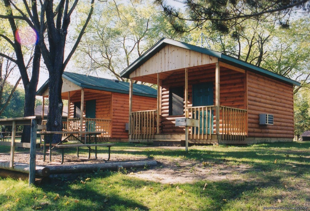 Log Cabins Rentals | Indian Trails Campground | Image #4/19 | 