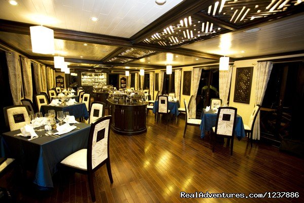 Restaurant | Luxury Cruises Advisor Halong Bay Vietnam | Image #6/7 | 