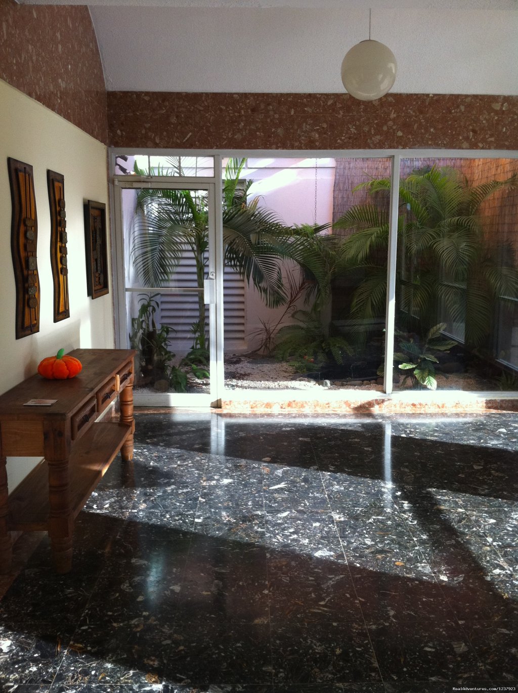 Lobby | Beautiful Apt in Isla Verde-Free bus to beach | Image #8/22 | 