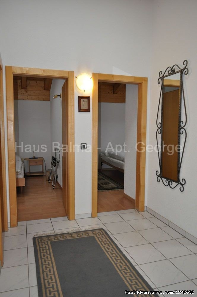 Apartment interior | Swiss  Holidays in Zermatt | Image #14/16 | 