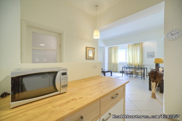 Newly Renovated 2 Bd Apartment | Image #12/14 | 