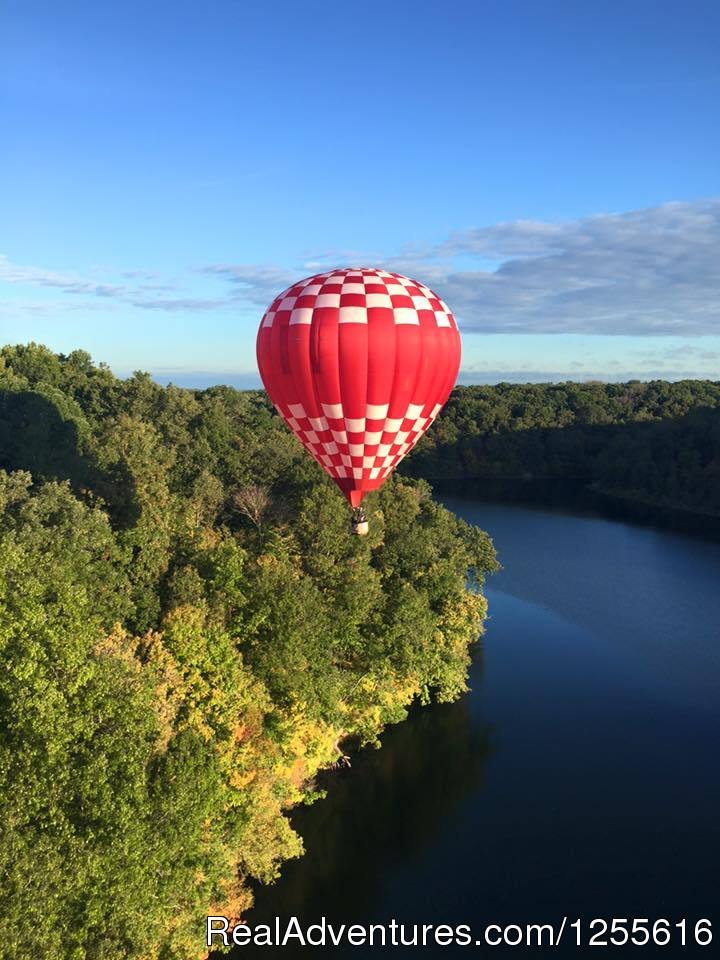 BalloonOdyssey_ | Balloon Odyssey | Louisville, Kentucky  | Hot Air Ballooning | Image #1/2 | 