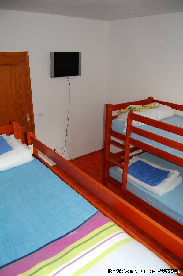 Room 1 | Apartments and Hostel Rooms Castanea Sarajevo | Image #8/10 | 