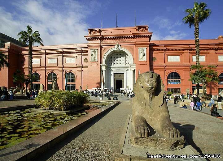 Egyptian Museum Tour from Hurghada by air | Day trip to Cairo Pyramids from Hurghada by plane | Image #3/3 | 