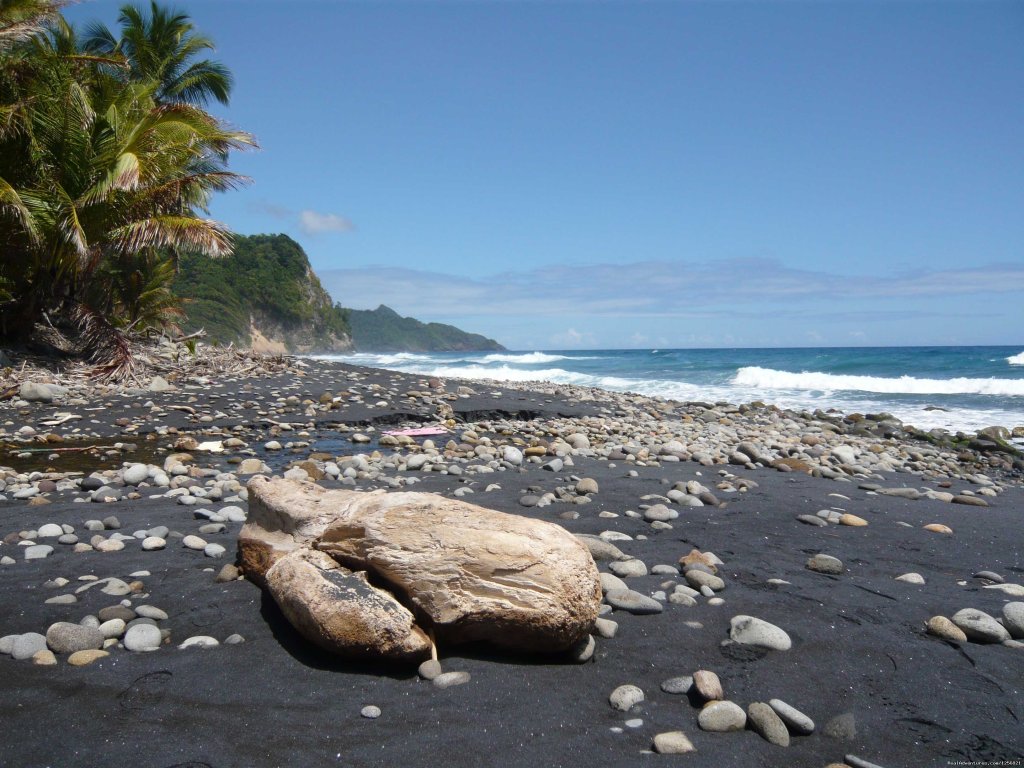 Bout sable beach | Riverside Glamping in Dominica | Image #18/24 | 