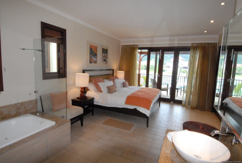 Luxury Bedrooms and with bathrooms | Seychelles Holiday Rentals on Eden Island | Image #10/11 | 