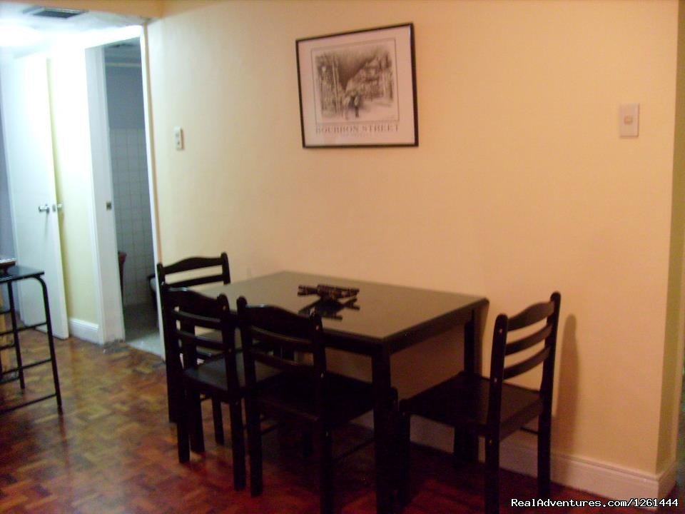 Dining room | Convenient,Affordable & Secure Condo in Makati | Image #7/11 | 