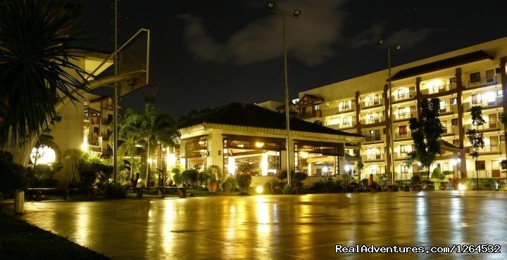 Basketball Court | Fully Furnished Condo For Rent In Pasig | Image #4/17 | 