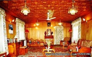 Houseboat Taj Palace | Srinagar , Jammu And Kashmir, India | Hotels & Resorts