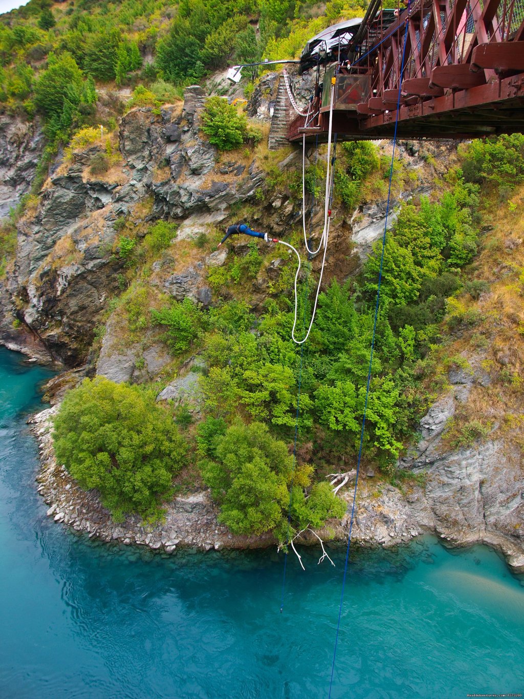 Bungy Jumping Queenstown | Self Drive and Guided New Zealand Tours | Image #6/19 | 