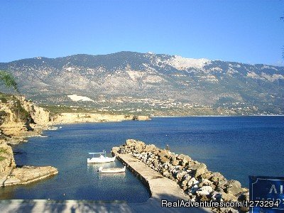 Pessada Harbour | Luxury Villa set in quiet village | Image #6/7 | 