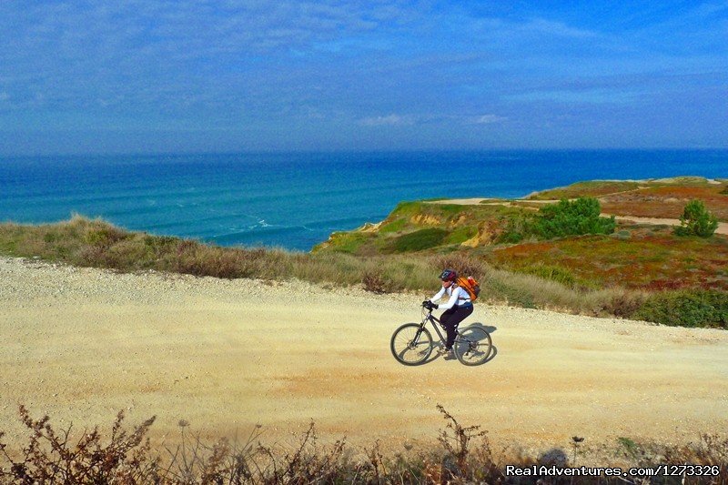 Cycle with sea view | Portugal Wild Coast 7D | Image #9/21 | 