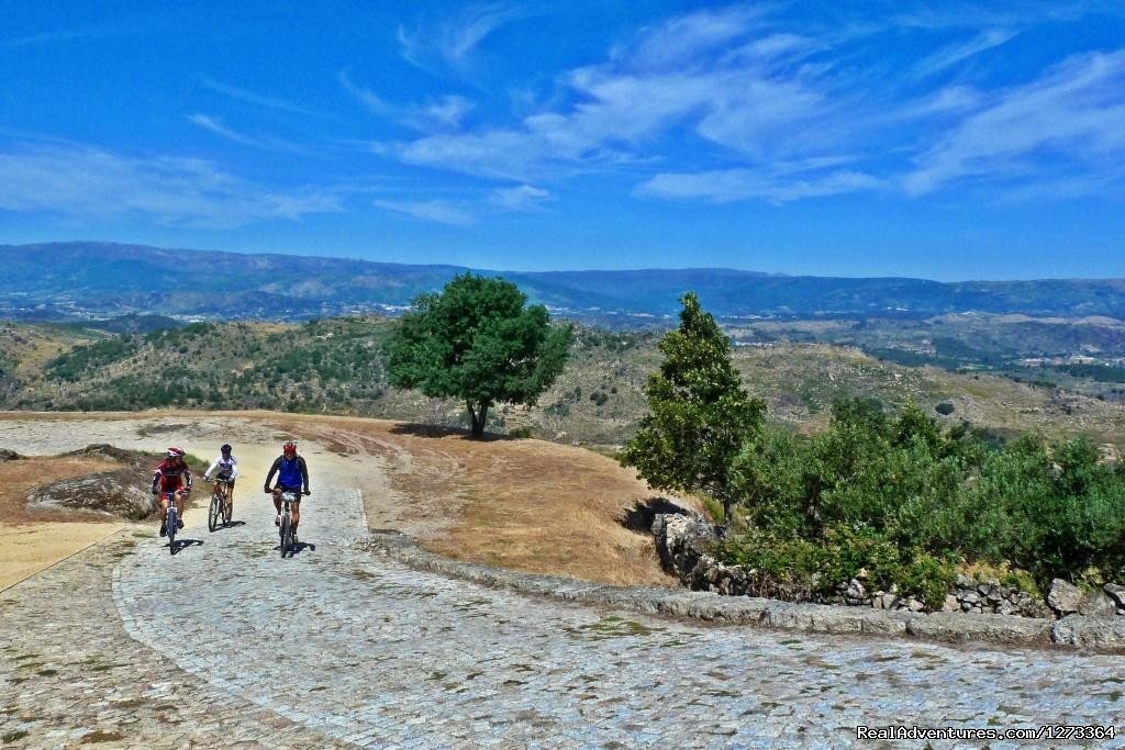 Estrela Mountain, the top of Portugal | Madrid-Lisbon MTBike | Image #5/17 | 
